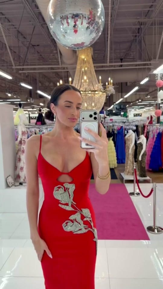 Post 8 by WhatchamaCallit Boutique on TikTok (video)