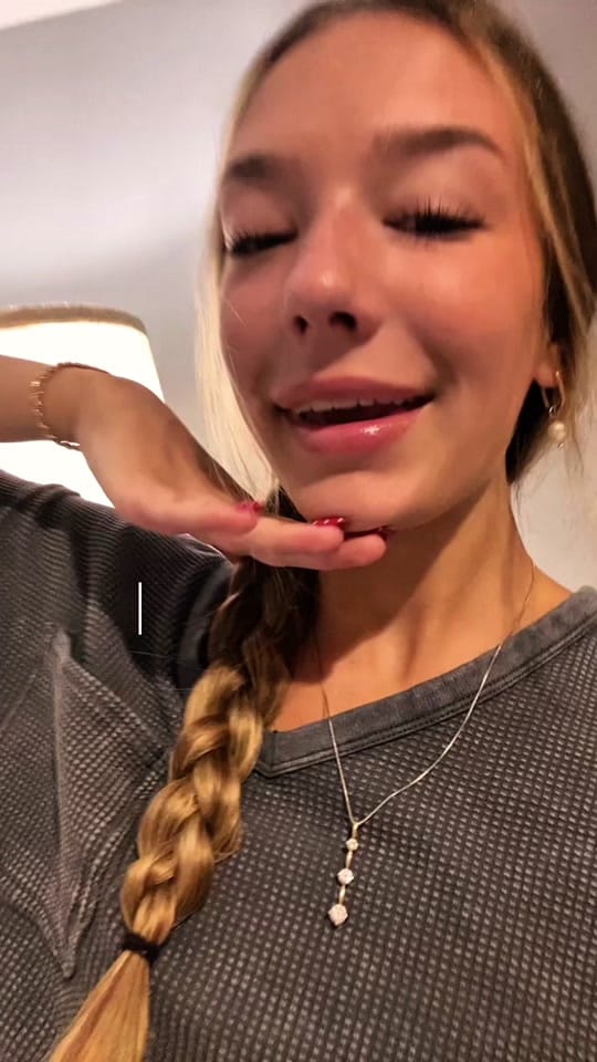 Post 10 by kendallnail on TikTok (video)