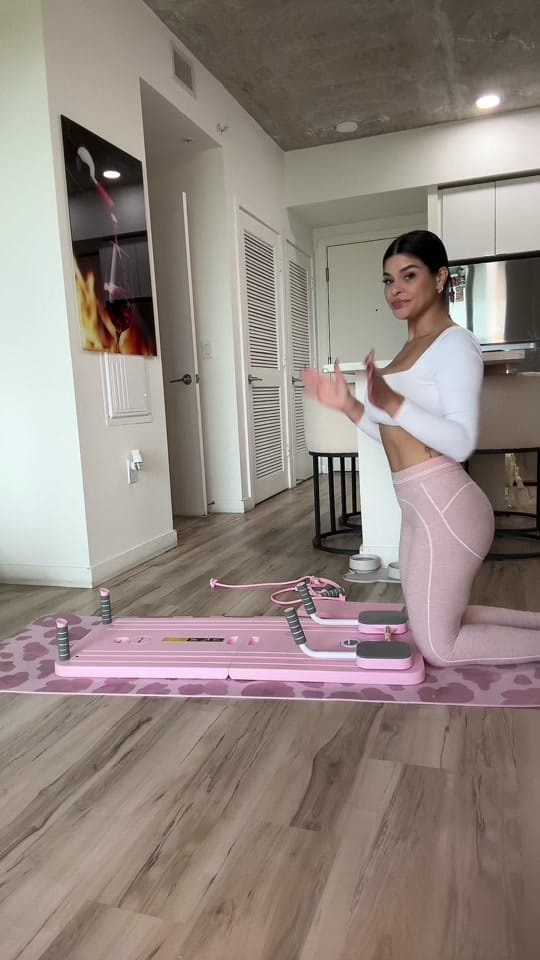 Post 9 by Helen Rodriguez on TikTok (video)