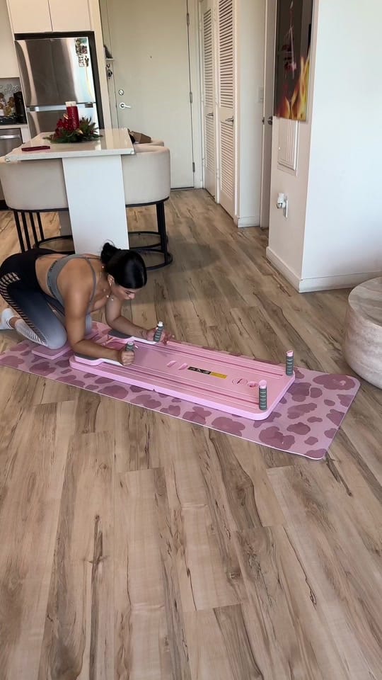Post 10 by Helen Rodriguez on TikTok (video)