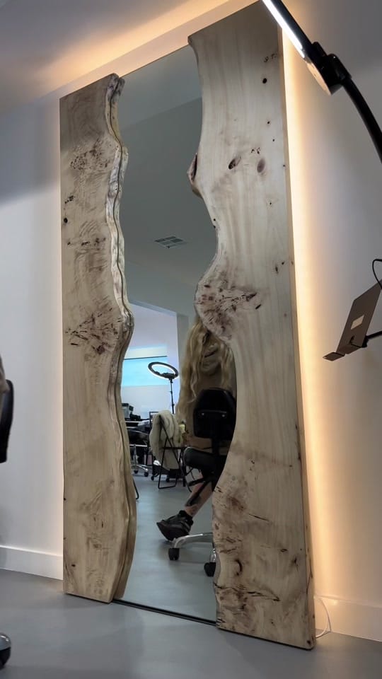 Post 3 by Sashatattooing tattoo shop on TikTok (video)
