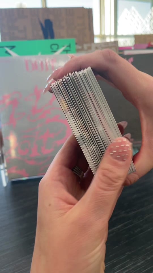 Post 2 by KPOP EXCHANGE on TikTok (video)