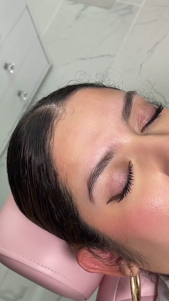Post 9 by BrowsXZoey on TikTok (video)