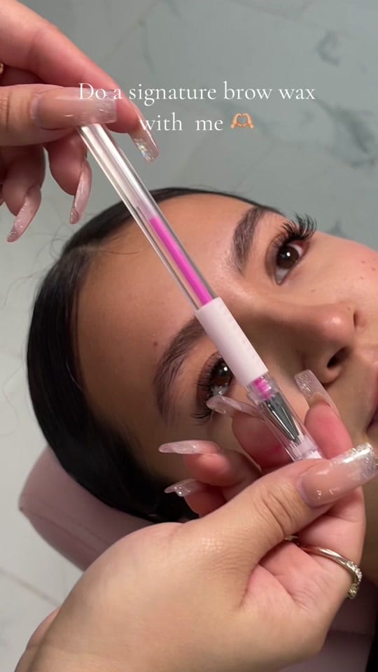 Post 8 by BrowsXZoey on TikTok (video)