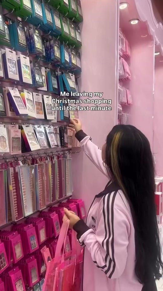 Post 7 by Pink Glam Box on TikTok (video)