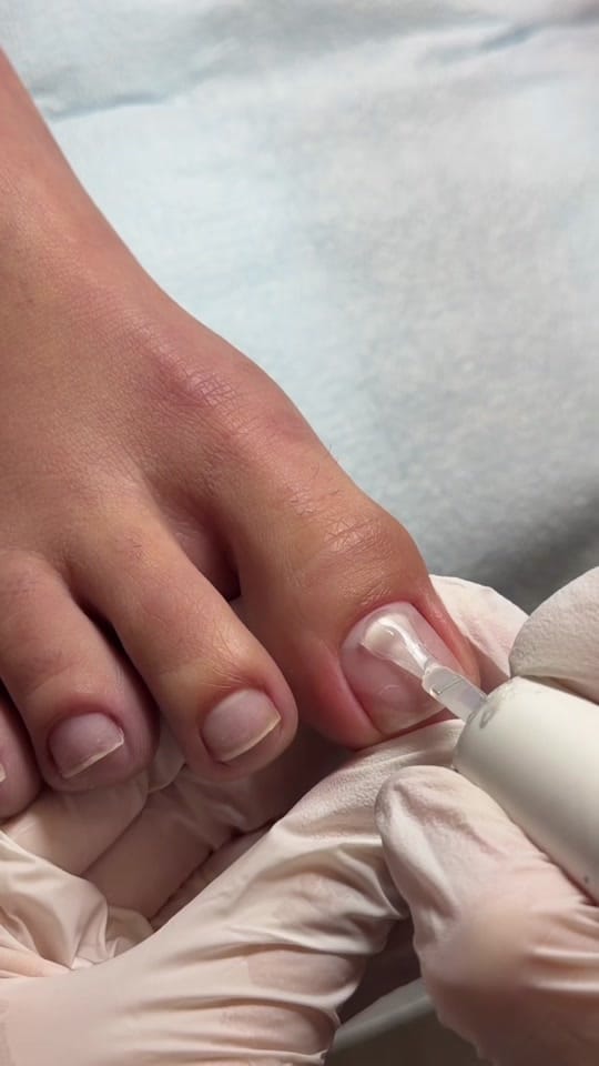 Post 8 by Nail Art House on TikTok (video)