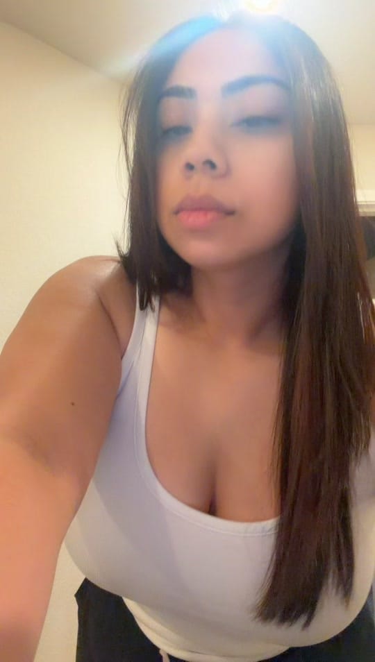 Post 1 by itsslynnettee on TikTok (video)