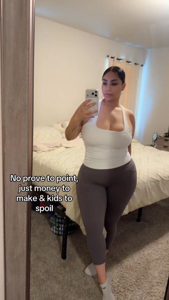 Post 9 by itsslynnettee on TikTok (video)