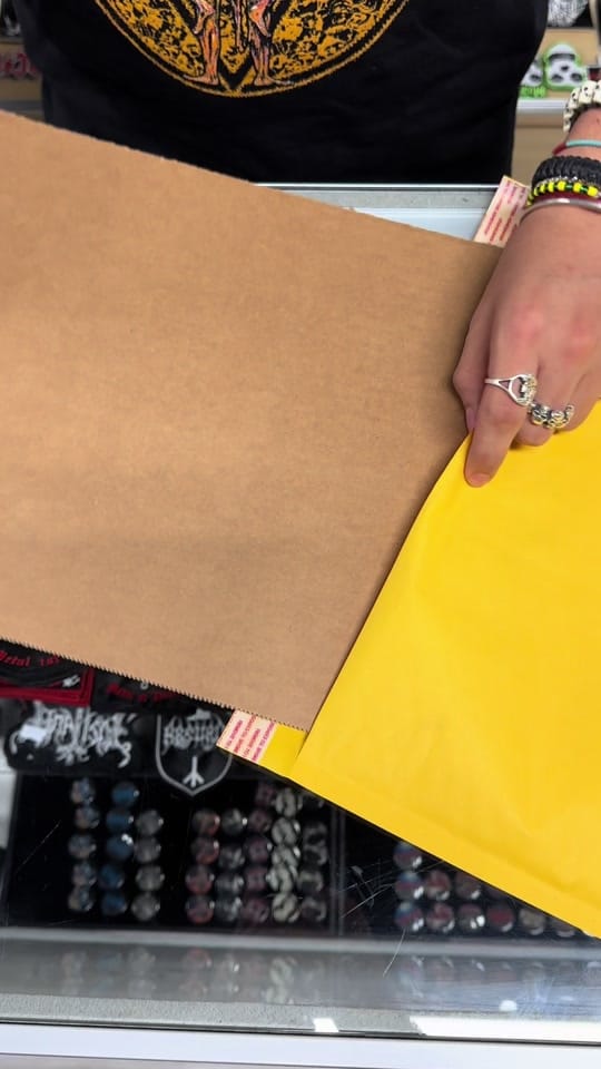 Post 7 by VlexisBZ on TikTok (video)