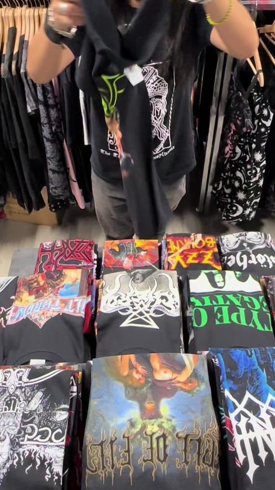 Post 4 by VlexisBZ on TikTok (video)
