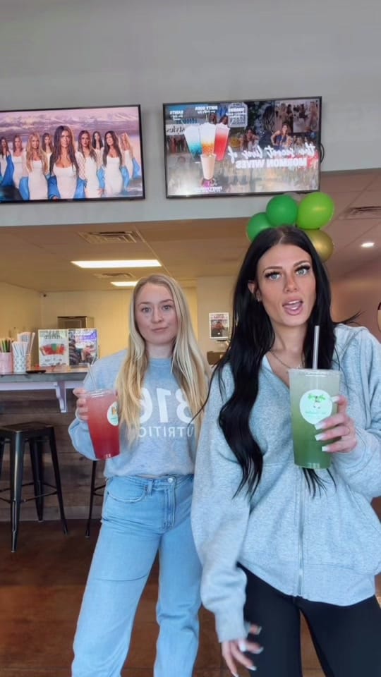Post 1 by Hanna on TikTok (video)