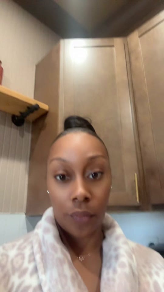 Post 1 by Mikia Rich on TikTok (video)