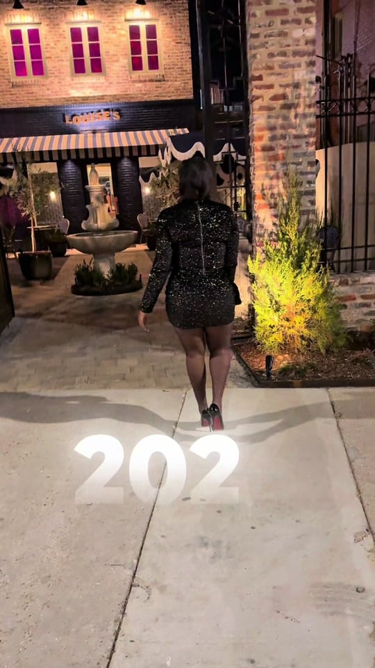 Post 10 by Mikia Rich on TikTok (video)