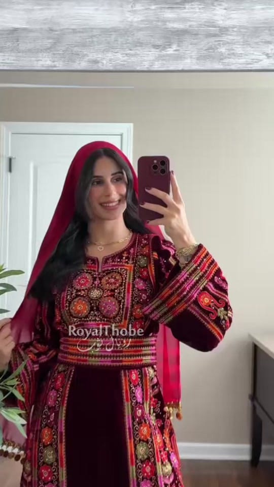Post 5 by RoyalThobe on TikTok (video)