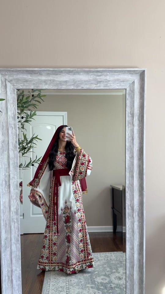 Post 10 by RoyalThobe on TikTok (video)
