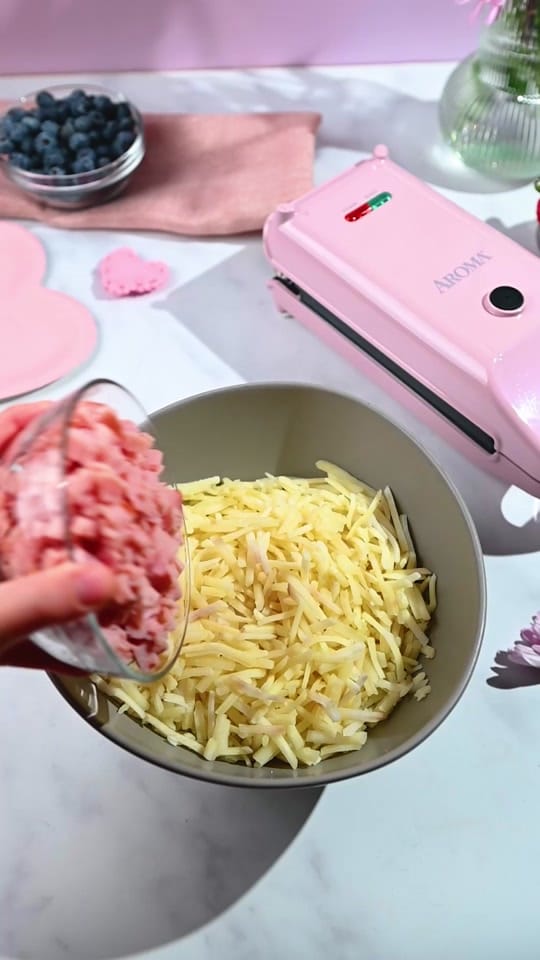 Post 3 by Aroma Housewares Co. on TikTok (video)