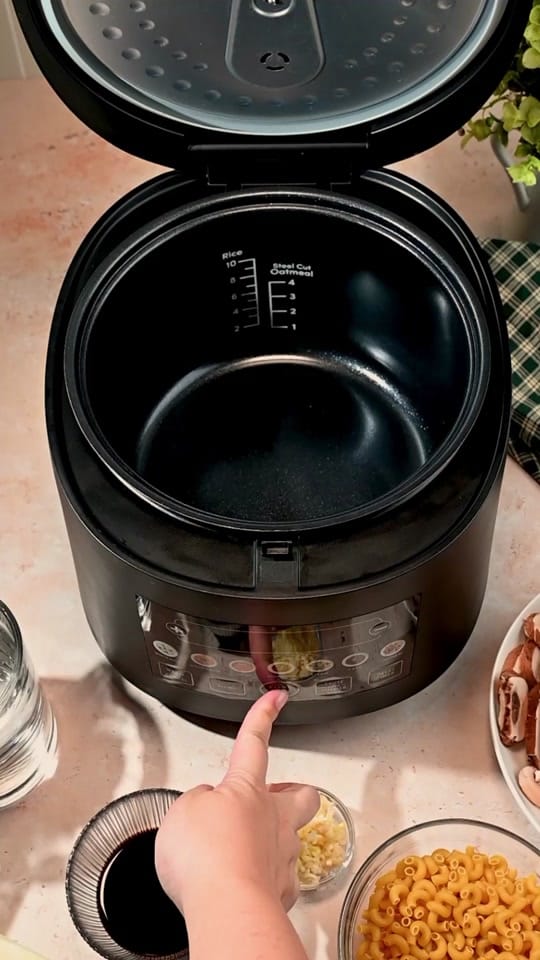 Post 7 by Aroma Housewares Co. on TikTok (video)