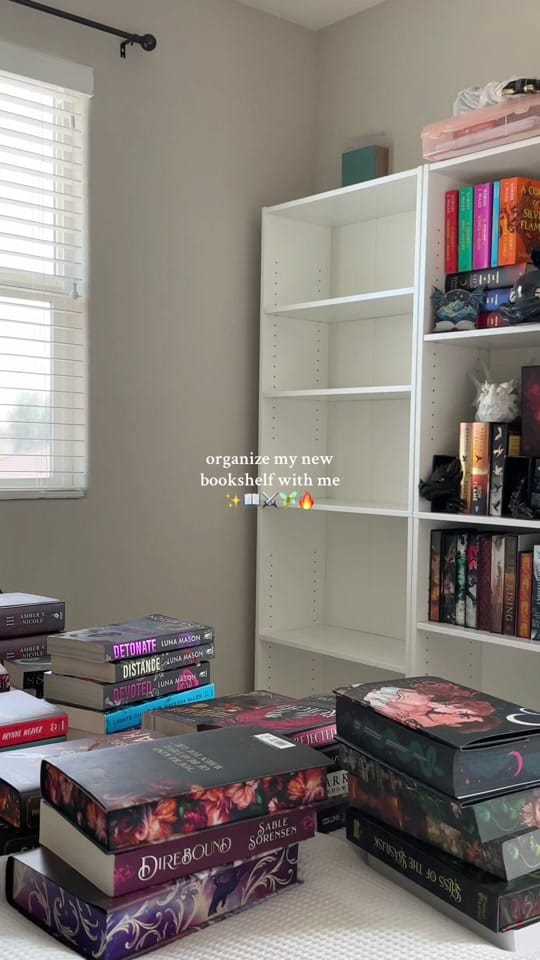 Post 8 by Juliana | Books & Tattoos on TikTok (video)