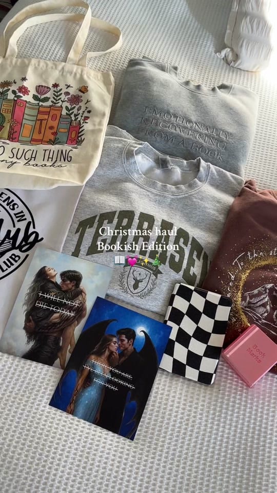 Post 6 by Juliana | Books & Tattoos on TikTok (video)
