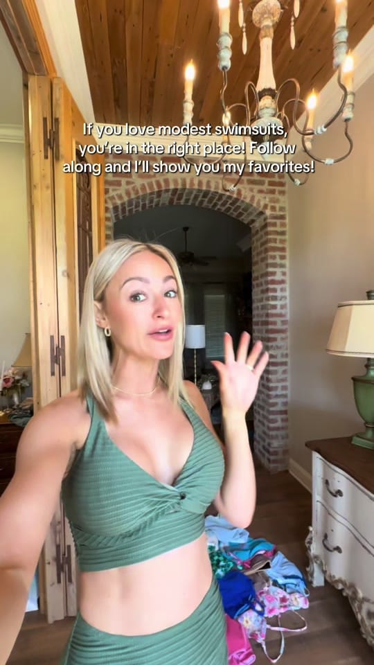 Post 1 by Britt Bou on TikTok (video)