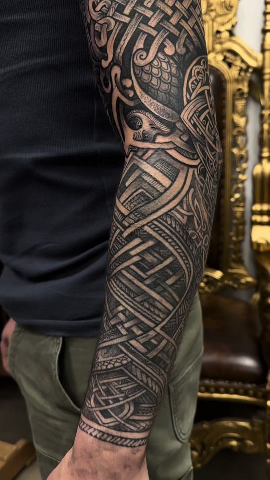 Post 5 by luitattoo.ak on TikTok (video)
