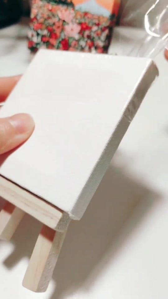 Post 10 by Zoe art garden on TikTok (video)