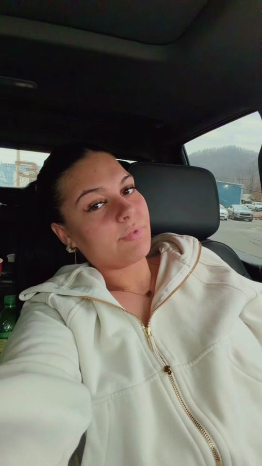 Post 7 by caylyn gray 💐🦆🪩💌 on TikTok (video)