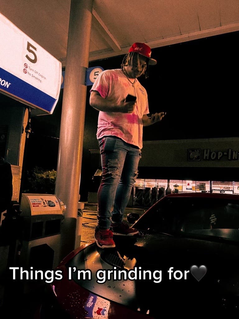 Post 3 by Dee on TikTok (video)