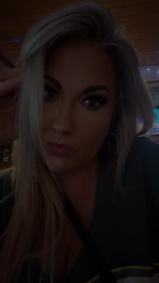 Post 8 by Laura on TikTok (video)