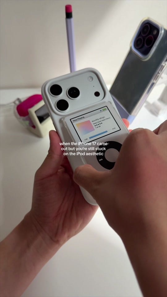 Post 7 by elago on TikTok (video)