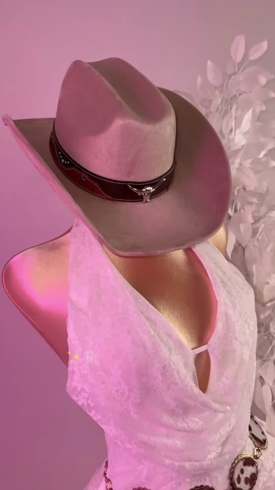 Post 6 by Berenis.fashion on TikTok (video)