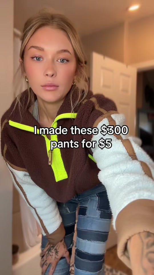 Post 6 by Chloe Nachè Art on TikTok (video)