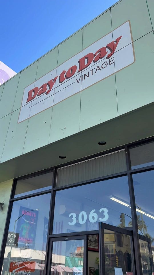 Post 7 by Day to Day Vintage on TikTok (video)