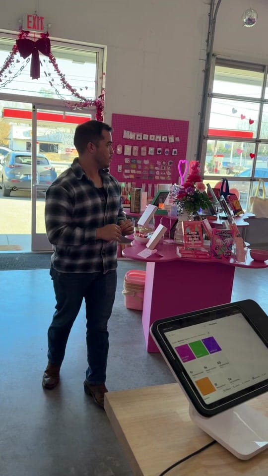 Post 9 by Good Girl Books on TikTok (video)
