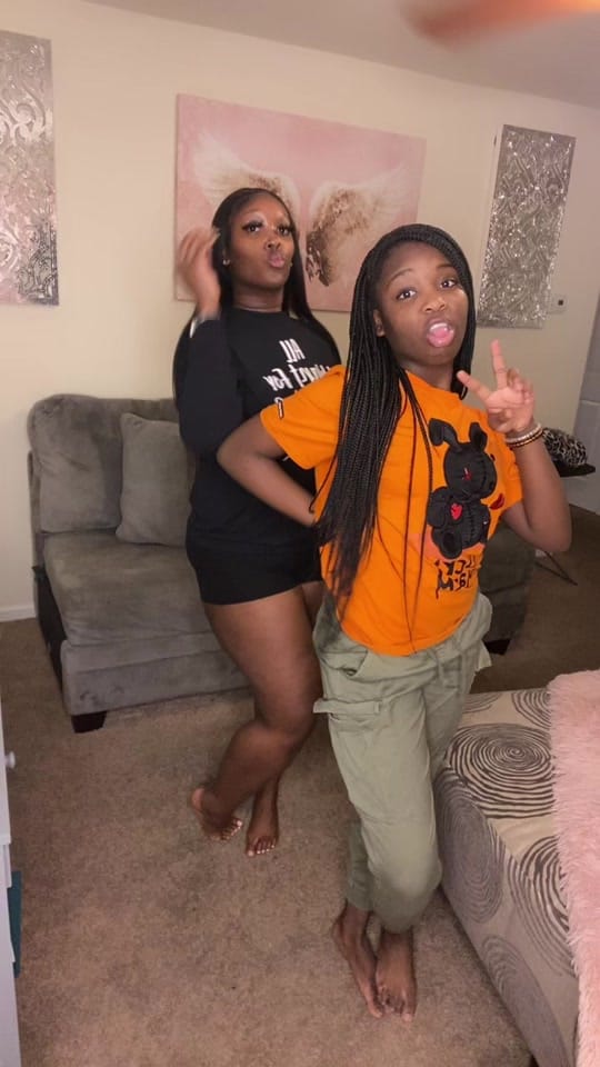 Post 10 by Danielle Summers on TikTok (video)