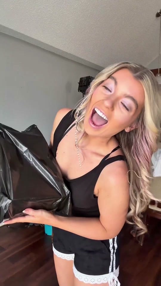 Post 6 by Karlz🕺 on TikTok (video)