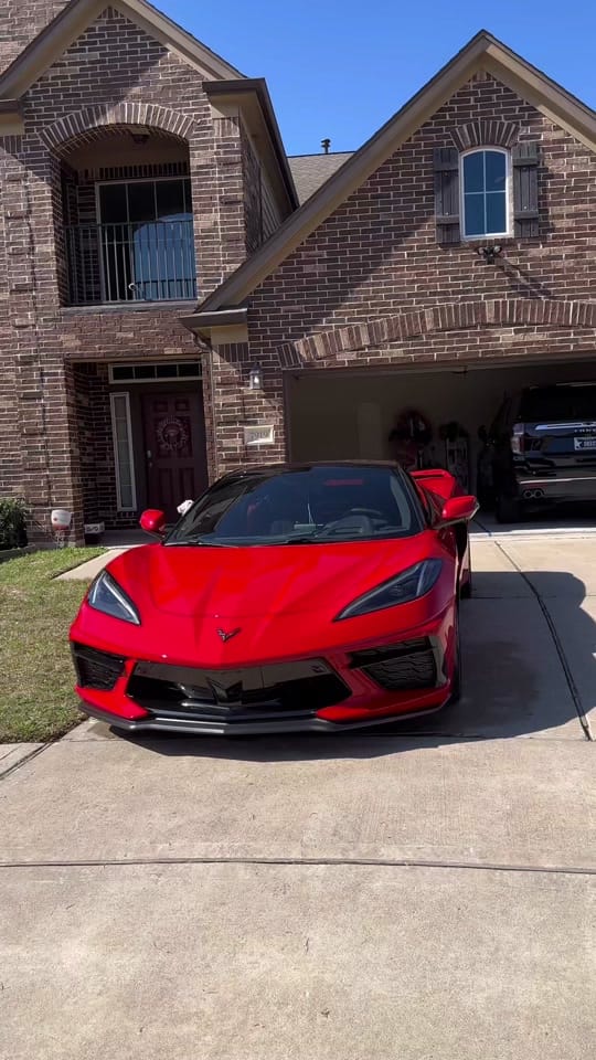 Post 6 by Chow’s Detailing on TikTok (video)
