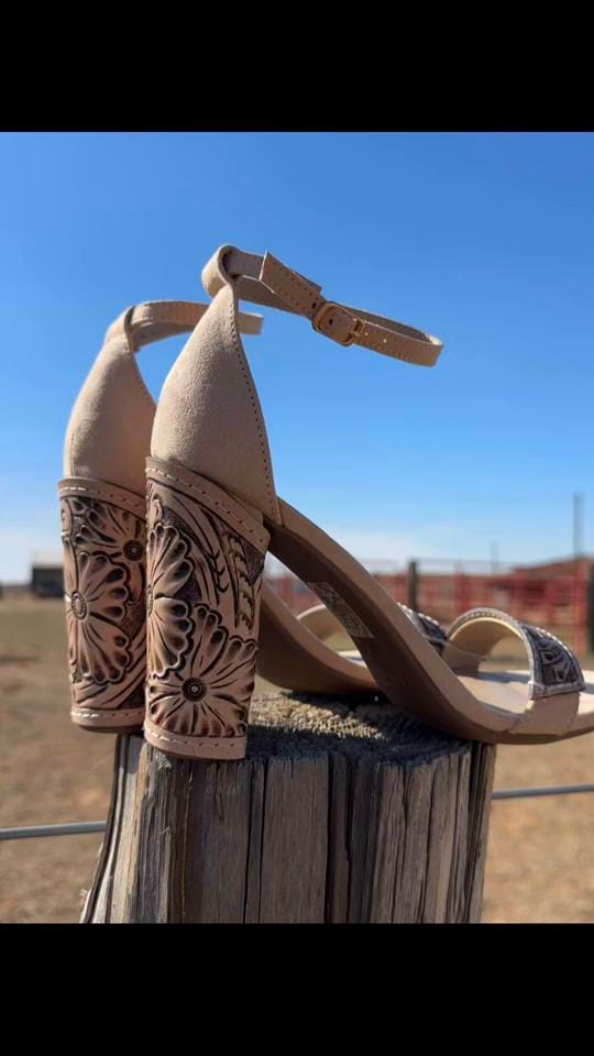Post 3 by Rockin Diamonds Leather on TikTok (video)
