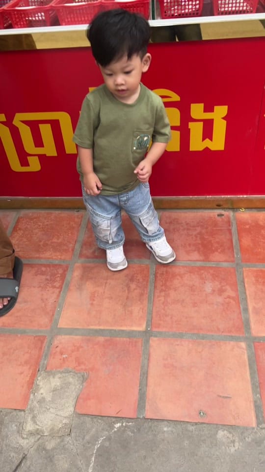 Post 3 by Ling on TikTok (video)