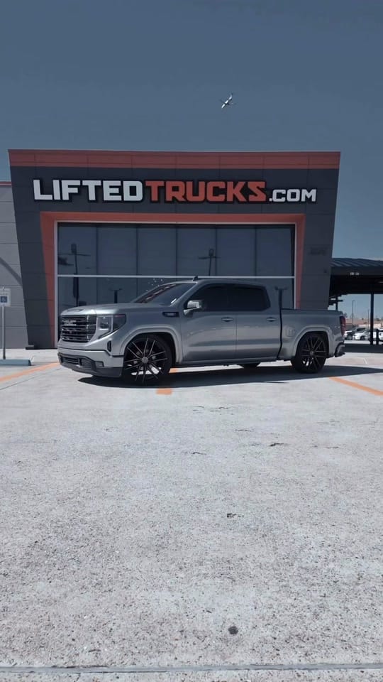 Post 5 by liftedtrucks on TikTok (video)