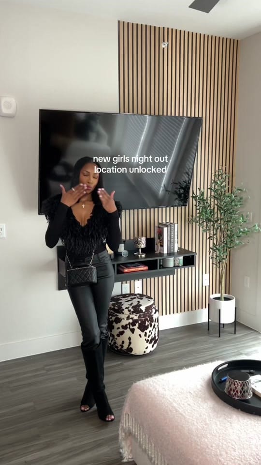 Post 2 by Derrica Jerice on TikTok (video)