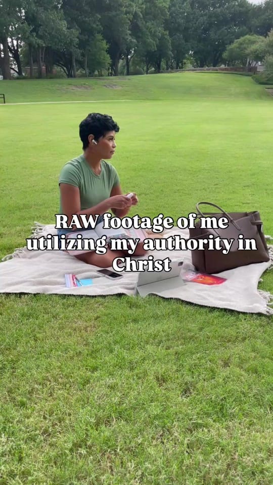 Post 1 by Kia Tache on TikTok (video)