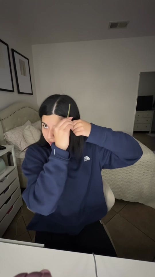 Post 6 by Valeria Helena on TikTok (video)