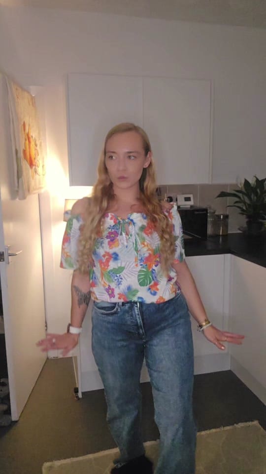 Post 4 by georgia-louise 🖤 on TikTok (video)