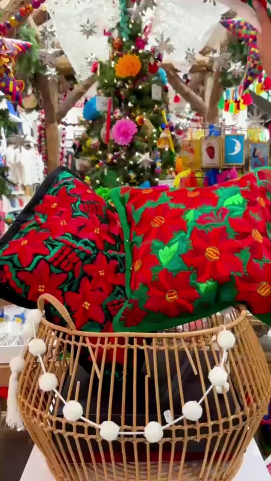 Post 2 by ColoresMexicanosChicago on TikTok (video)