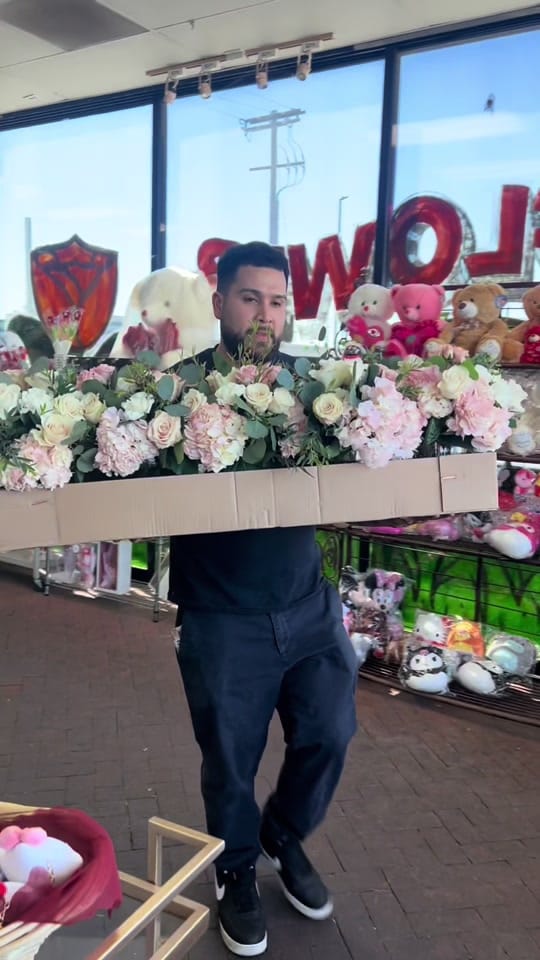 Post 3 by The Flower Boutique on TikTok (video)