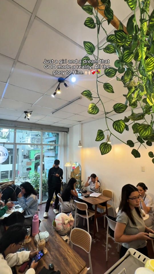 Post 8 by Fiore Petalo Flower & Cafe on TikTok (video)