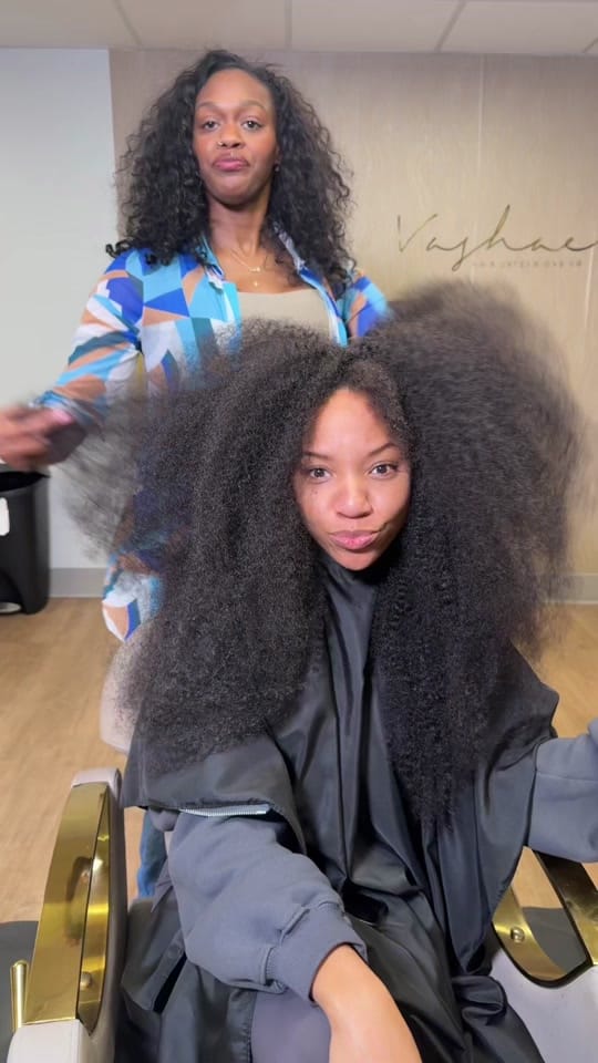 Post 3 by vashaehairextensions on TikTok (video)
