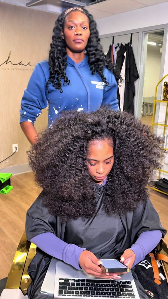 Post 8 by vashaehairextensions on TikTok (video)