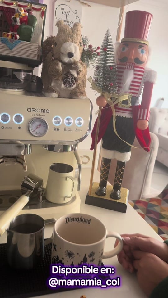 Post 8 by mamamia_col on TikTok (video)